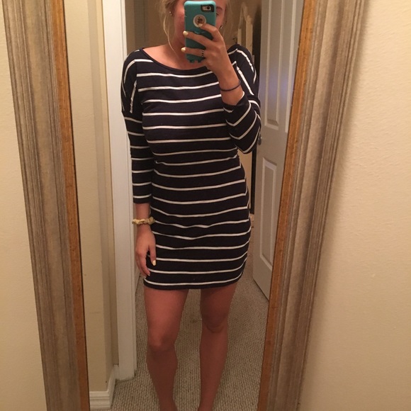 Dress - Picture 3 of 3